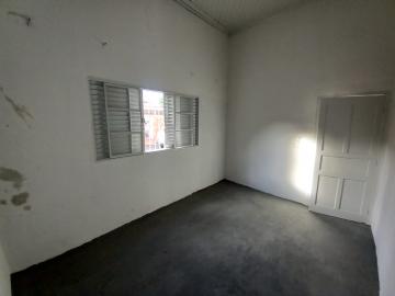 Casa / Padrão em Ribeirão Preto Alugar por R$1.650,00