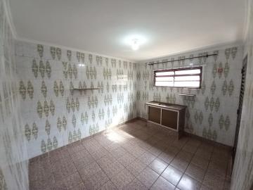 Alugar Casa / Padrão em Ribeirão Preto R$ 900,00 - Foto 5