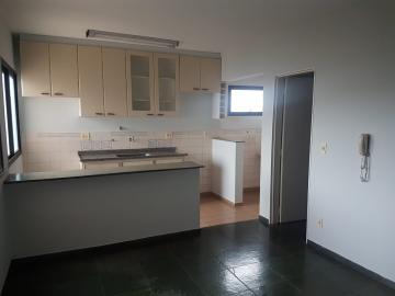 Alugar Apartamento / Padrão em Ribeirão Preto R$ 900,00 - Foto 2