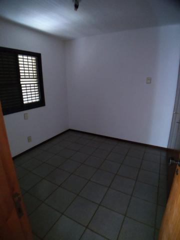 Alugar Apartamento / Padrão em Ribeirão Preto R$ 1.500,00 - Foto 12