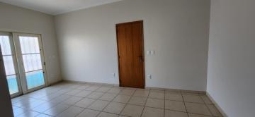 Alugar Apartamento / Padrão em Ribeirão Preto R$ 1.000,00 - Foto 3