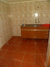 Alugar Casa / Padrão em Ribeirão Preto R$ 1.500,00 - Foto 2