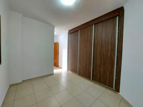 Alugar Apartamento / Padrão em Ribeirão Preto R$ 2.000,00 - Foto 2