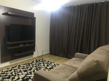 Alugar Apartamentos / Padrão em Ribeirão Preto R$ 1.500,00 - Foto 1