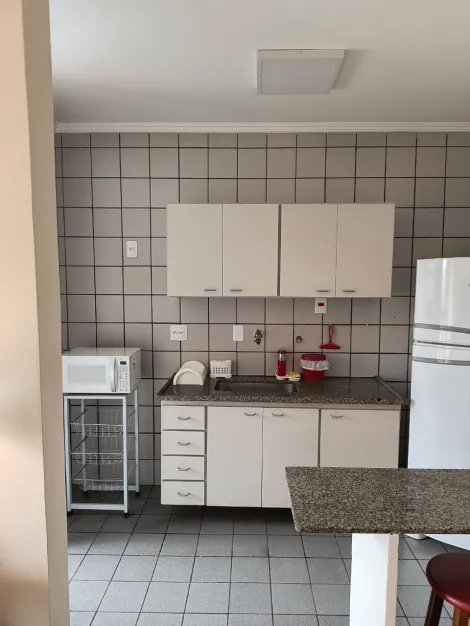 Alugar Apartamento / Padrão em Ribeirão Preto R$ 1.700,00 - Foto 5