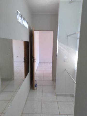 Alugar Casa / Padrão em Ribeirão Preto R$ 1.200,00 - Foto 3