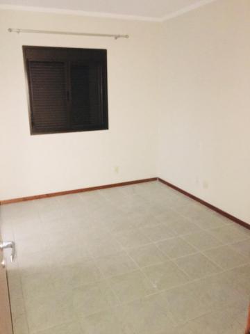 Alugar Apartamento / Padrão em Ribeirão Preto R$ 2.500,00 - Foto 4