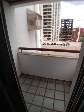 Alugar Apartamentos / Padrão em Ribeirão Preto R$ 1.000,00 - Foto 3