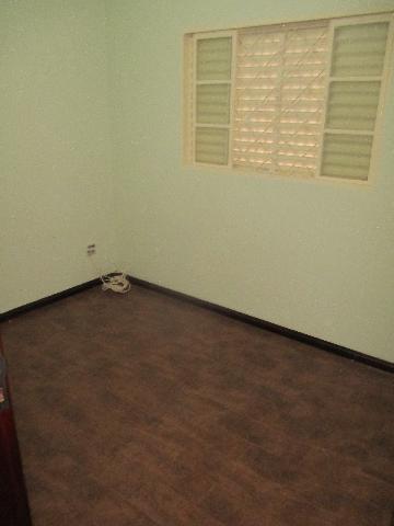 Alugar Casa / Padrão em Ribeirão Preto R$ 1.600,00 - Foto 15