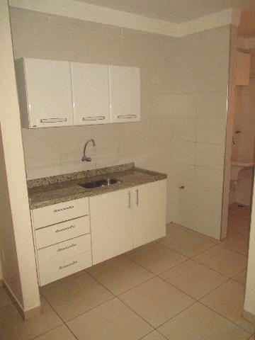 Alugar Apartamento / Padrão em Ribeirão Preto R$ 1.200,00 - Foto 4