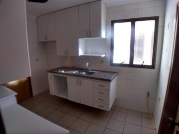 Alugar Apartamentos / Padrão em Ribeirão Preto R$ 1.200,00 - Foto 4