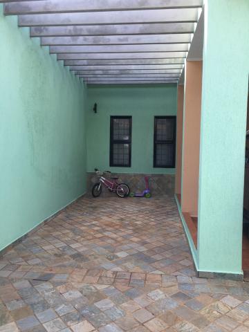 Alugar Casa / Padrão em Ribeirão Preto R$ 1.900,00 - Foto 2