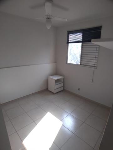 Alugar Apartamento / Padrão em Ribeirão Preto R$ 1.200,00 - Foto 3