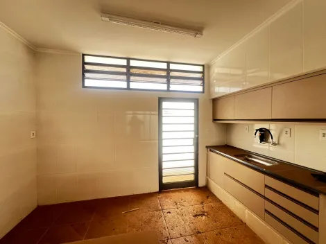 Alugar Casa / Padrão em Ribeirão Preto R$ 2.300,00 - Foto 4