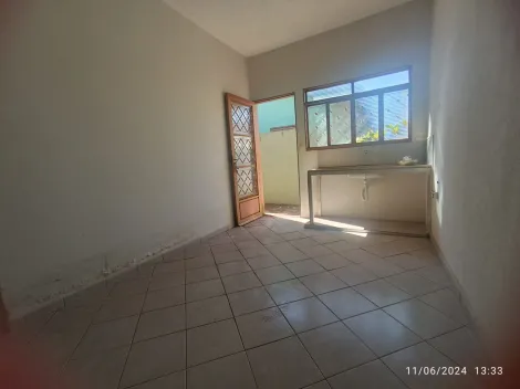 Alugar Casa / Padrão em Ribeirão Preto R$ 700,00 - Foto 13