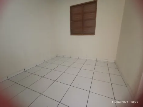 Alugar Casa / Padrão em Ribeirão Preto R$ 700,00 - Foto 23