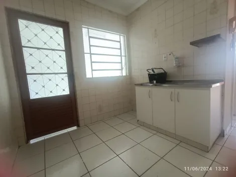 Alugar Casa / Padrão em Ribeirão Preto R$ 700,00 - Foto 29