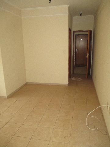 Alugar Apartamento / Padrão em Ribeirão Preto R$ 750,00 - Foto 8