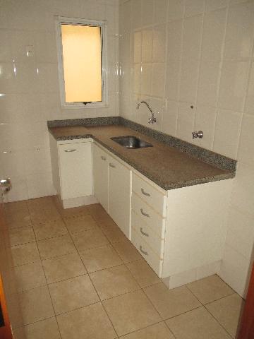 Alugar Apartamento / Padrão em Ribeirão Preto R$ 750,00 - Foto 11