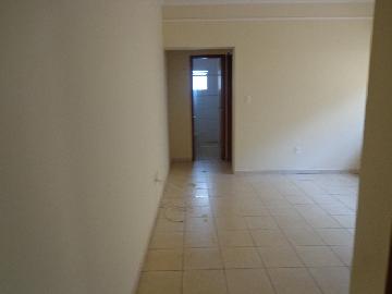 Alugar Apartamento / Padrão em Ribeirão Preto R$ 750,00 - Foto 2