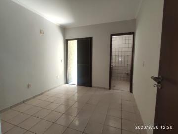 Alugar Apartamento / Padrão em Ribeirão Preto R$ 950,00 - Foto 18
