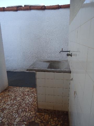 Alugar Casa / Padrão em Ribeirão Preto R$ 900,00 - Foto 10