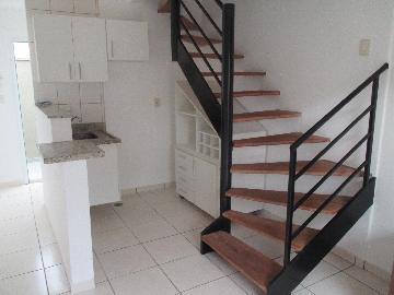 Alugar Apartamento / Padrão em Ribeirão Preto R$ 700,00 - Foto 2