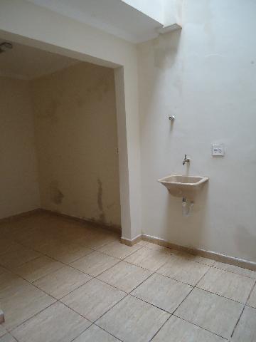 Alugar Casa / Padrão em Ribeirão Preto R$ 1.000,00 - Foto 7