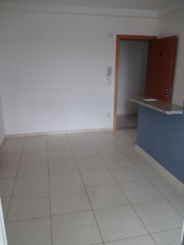 Alugar Apartamento / Padrão em Ribeirão Preto R$ 900,00 - Foto 9