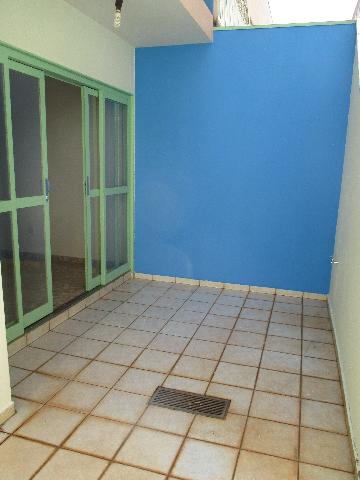 Alugar Apartamento / Padrão em Ribeirão Preto R$ 750,00 - Foto 13