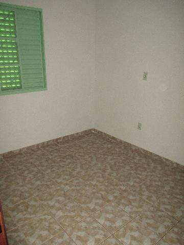 Alugar Apartamento / Padrão em Ribeirão Preto R$ 750,00 - Foto 4