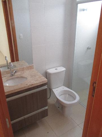 Alugar Apartamentos / Padrão em Ribeirão Preto R$ 1.600,00 - Foto 8