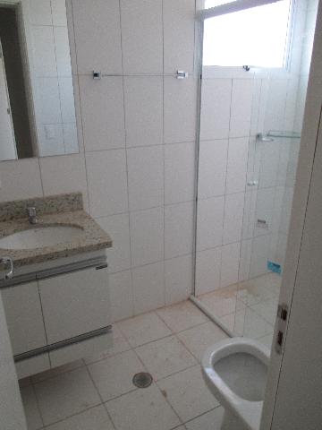 Alugar Apartamentos / Padrão em Ribeirão Preto R$ 1.200,00 - Foto 9