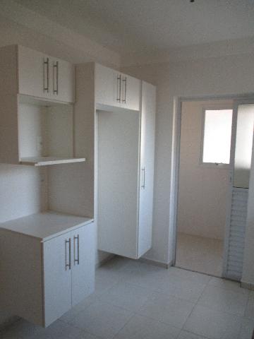 Alugar Apartamento / Padrão em Ribeirão Preto R$ 1.700,00 - Foto 11