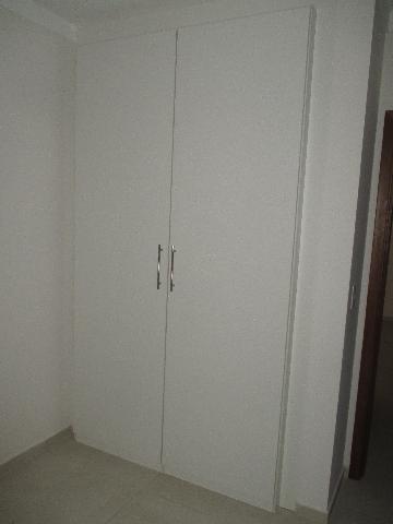 Alugar Apartamento / Padrão em Ribeirão Preto R$ 1.700,00 - Foto 4