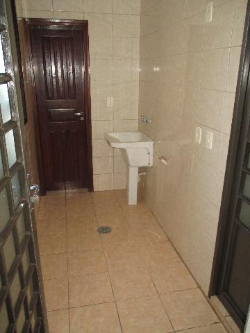 Alugar Apartamento / Padrão em Ribeirão Preto R$ 1.000,00 - Foto 13