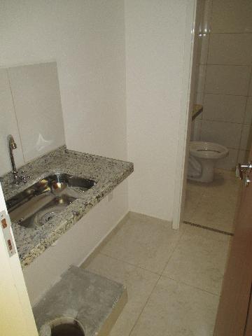 Alugar Comercial padrão / Casa comercial em Ribeirão Preto R$ 800,00 - Foto 4