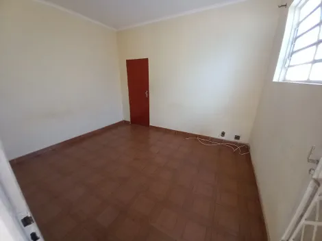 Alugar Casa / Padrão em Ribeirão Preto R$ 1.500,00 - Foto 8