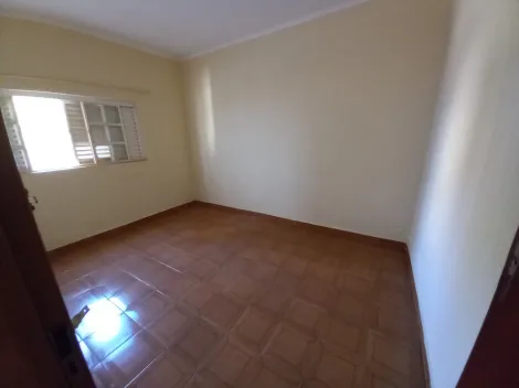 Alugar Casa / Padrão em Ribeirão Preto R$ 1.500,00 - Foto 5