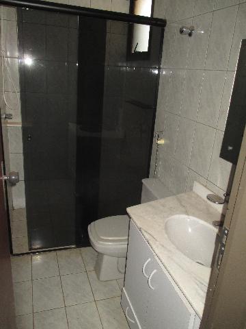 Alugar Apartamento / Padrão em Ribeirão Preto R$ 600,00 - Foto 4