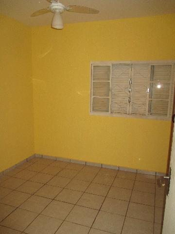 Alugar Apartamentos / Padrão em Ribeirão Preto R$ 860,00 - Foto 5