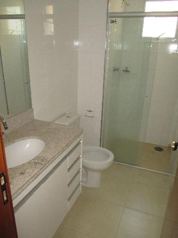 Alugar Apartamentos / Padrão em Ribeirão Preto R$ 2.200,00 - Foto 4