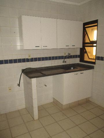 Alugar Apartamentos / Padrão em Ribeirão Preto R$ 950,00 - Foto 7