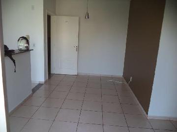 Alugar Apartamento / Padrão em Ribeirão Preto R$ 1.000,00 - Foto 2