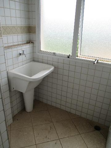 Alugar Apartamento / Padrão em Ribeirão Preto R$ 1.500,00 - Foto 4