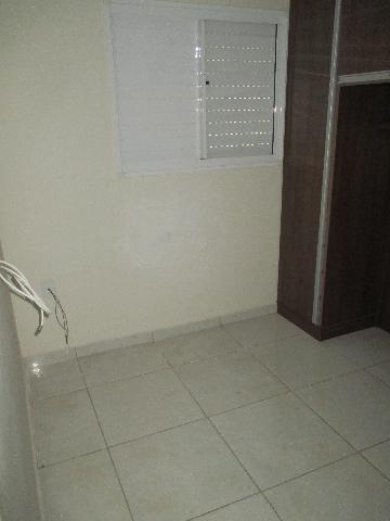 Alugar Apartamento / Padrão em Ribeirão Preto R$ 700,00 - Foto 6
