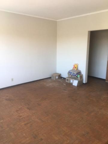 Alugar Apartamento / Padrão em Ribeirão Preto R$ 1.300,00 - Foto 3