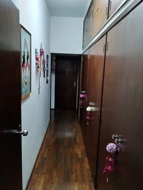 Alugar Casa / Padrão em Ribeirão Preto R$ 1.800,00 - Foto 4