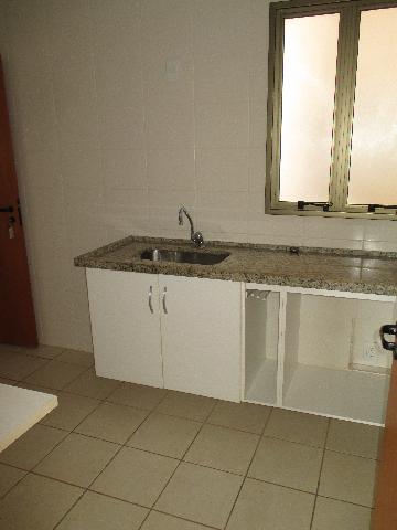 Alugar Apartamentos / Padrão em Ribeirão Preto R$ 1.900,00 - Foto 9