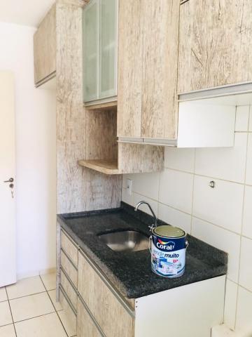 Alugar Apartamento / Padrão em Ribeirão Preto R$ 750,00 - Foto 8